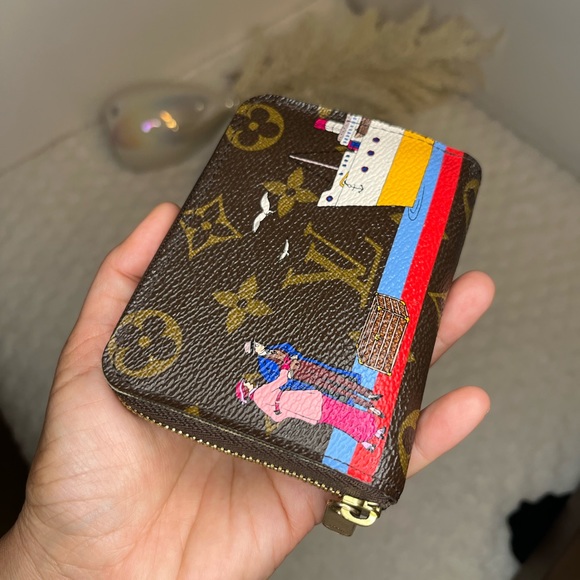 LOUIS VUITTON Monogram 2016 Christmas Animation Zippy Coin Purse - Picture 4 of 9